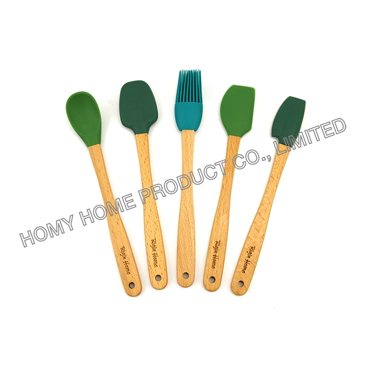 Spatula and Brush