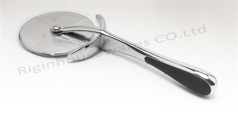 plzza cutter